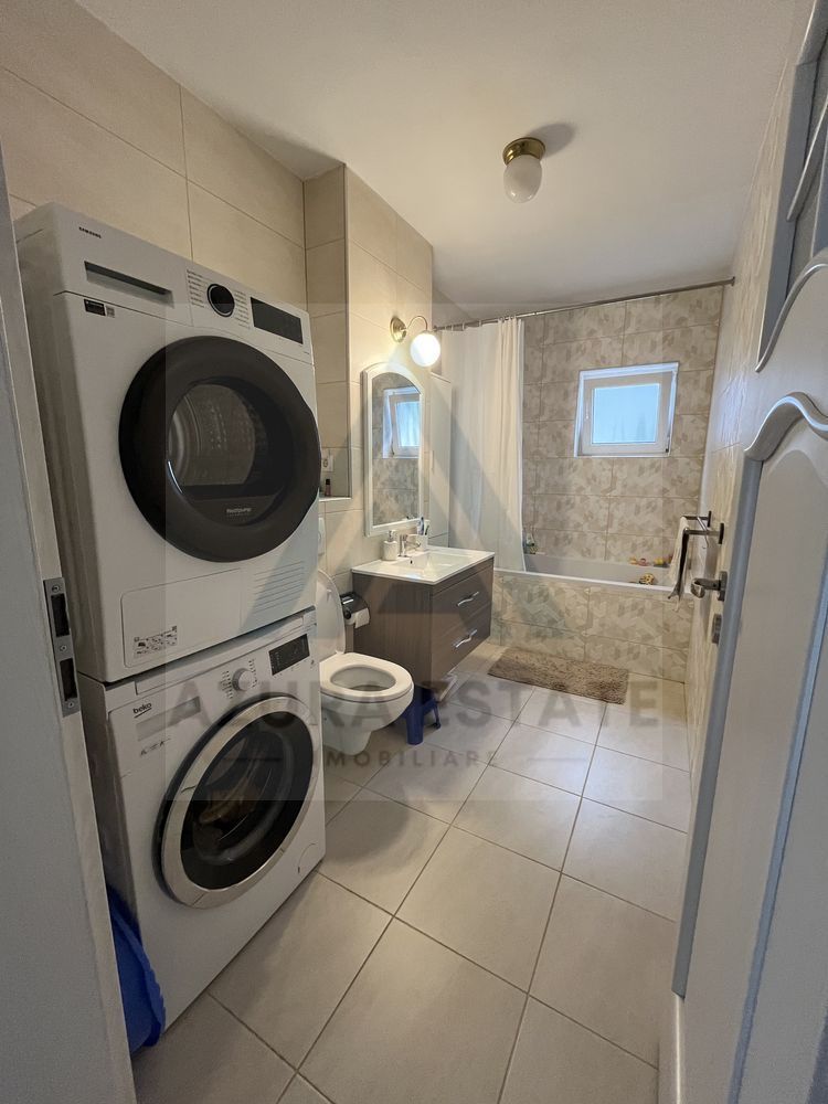 Apartament premium 3 camere semi-central cu lift in Kogalniceanu - Poză 5