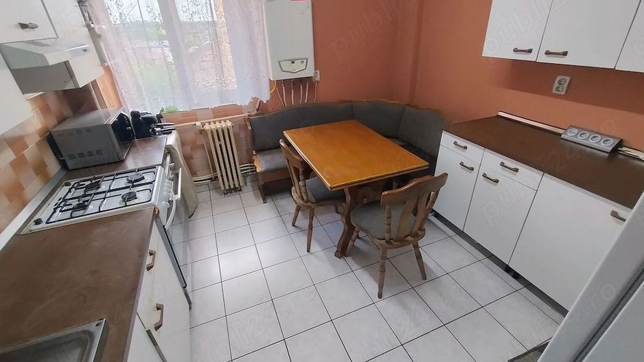 BRASADAS vinde ap 4 cam 2 băi etaj 3/8 84 mp. - Poză 2