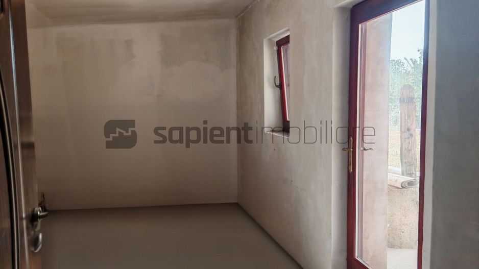 De vânzare casă cu 3 camere, 1000 mp teren, Cauaceu - Poză 5