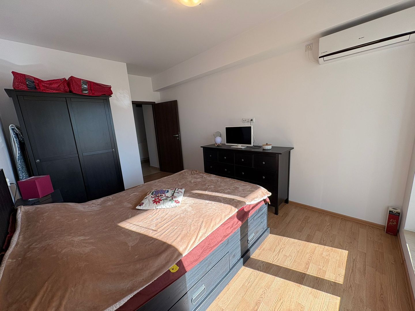 AP. 2 CAMERE AUREL PERSU RESIDENCE, MOBILAT COMPLET, PARCARE, COMIS 0% - Poză 7