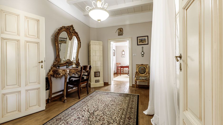 REZERVAT Visezi la o proprietate unică, plină de istorie și farmec? - Poză 8