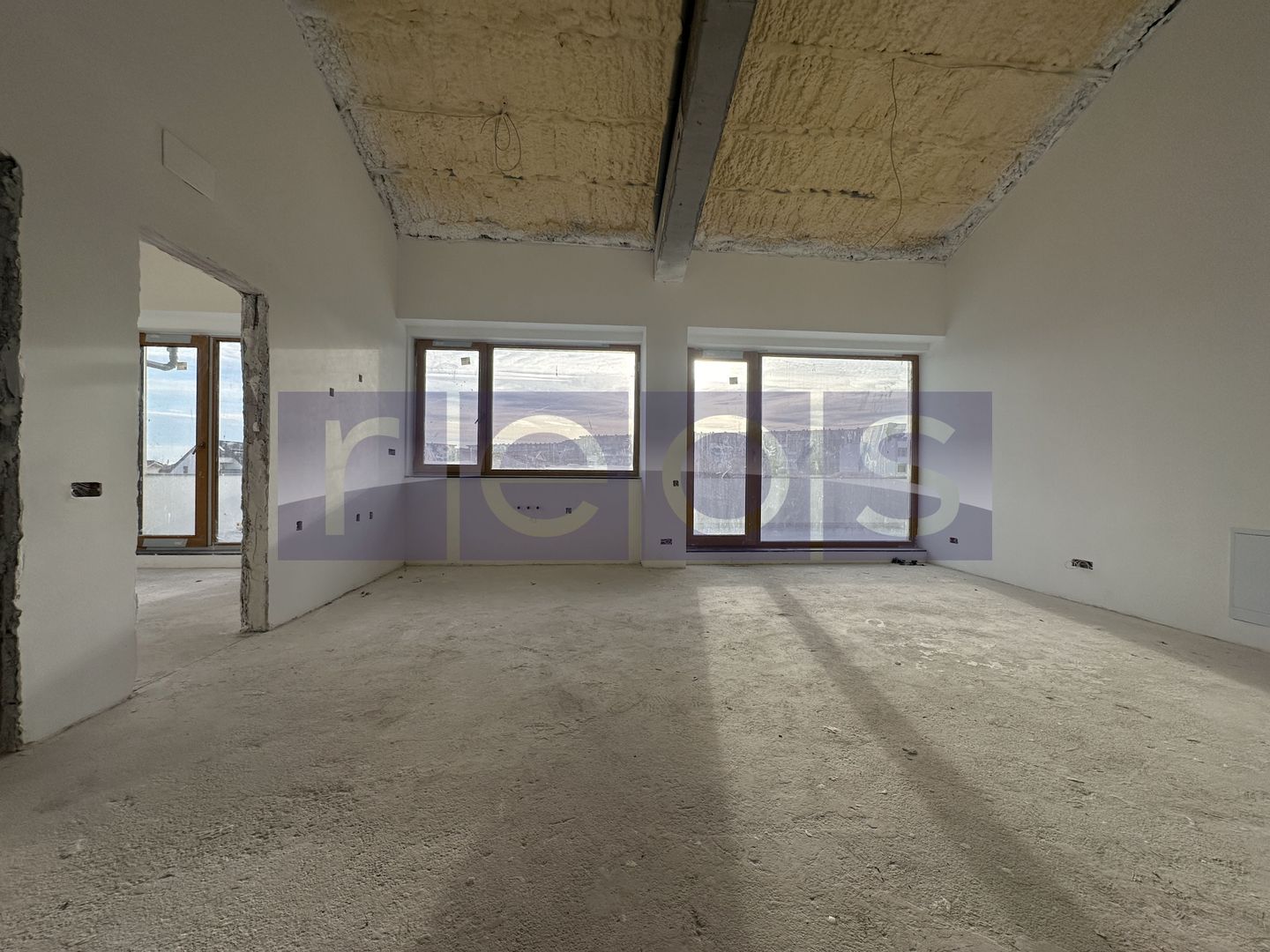 | APARTAMENT 4 CAMERE - 81 MP UTILI + TERASA 50 MP | DOMENII - Poză 3