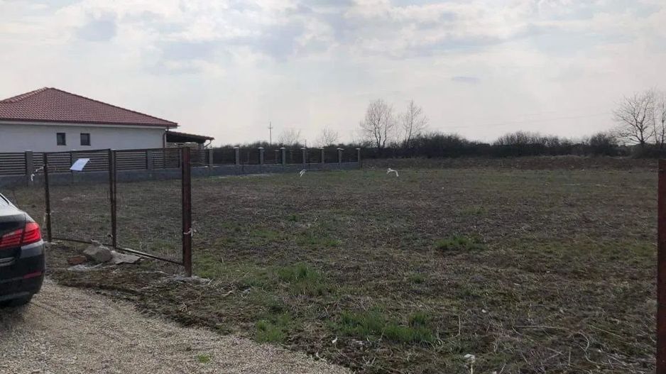 Ag EUROPA vinde 700 mp. teren in Odoreu cu toate utilitatile. - Poză 1