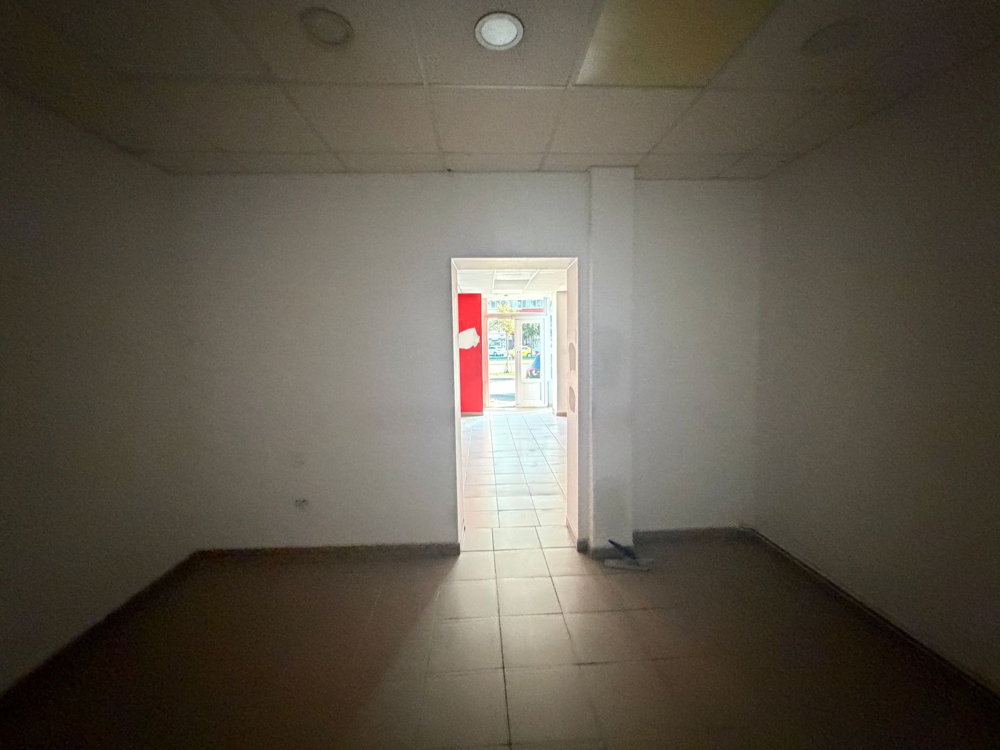 Spațiu comercial cu vizibilitate și acces excelent/ Șoseaua Pantelimon - Poză 11