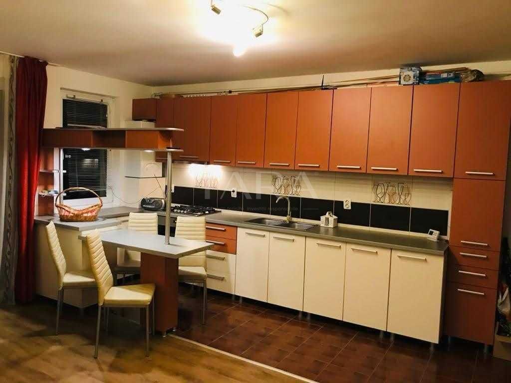 Apartament cu 3 camere, parcare cu CF, balcon 10 mp, zona Eroilor. - Poză 4