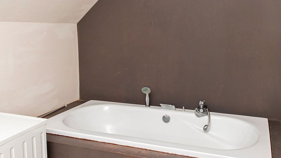 Vilă cu 5 dormitoare, 4 băi, 2 248mp teren, piscină. Preț: 229 000 Eur - Poză 28