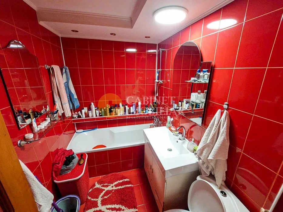 Apartament 2 Camere Decomandat Nicolina-Cug , 54Mp Bloc 1986 - Poză 5