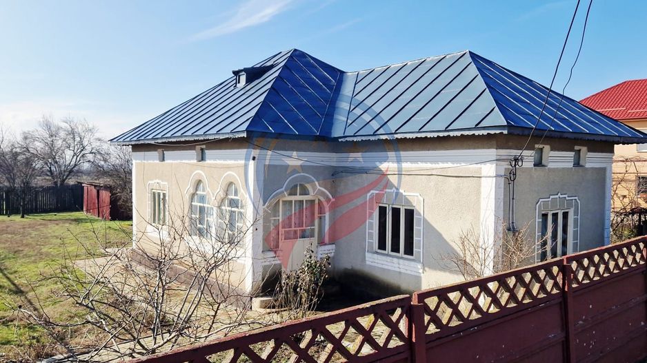 Casa Bradesti  teren  intravilan 7952 mp  deschidere 33 m la DE 70 - Poză 2