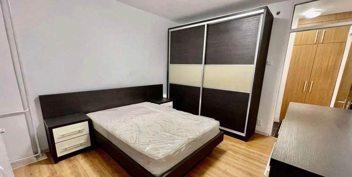 AP. 3 CAMERE GORJULUI, PARCARE, BOILER, MOBILAT MODERN, METROU 3 MIN - Poză 4