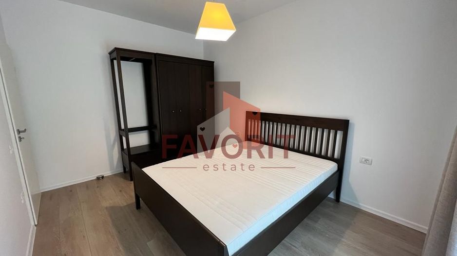 Mobilat si utilat. Vedere la padure. Parcare cu bariera - Poză 9