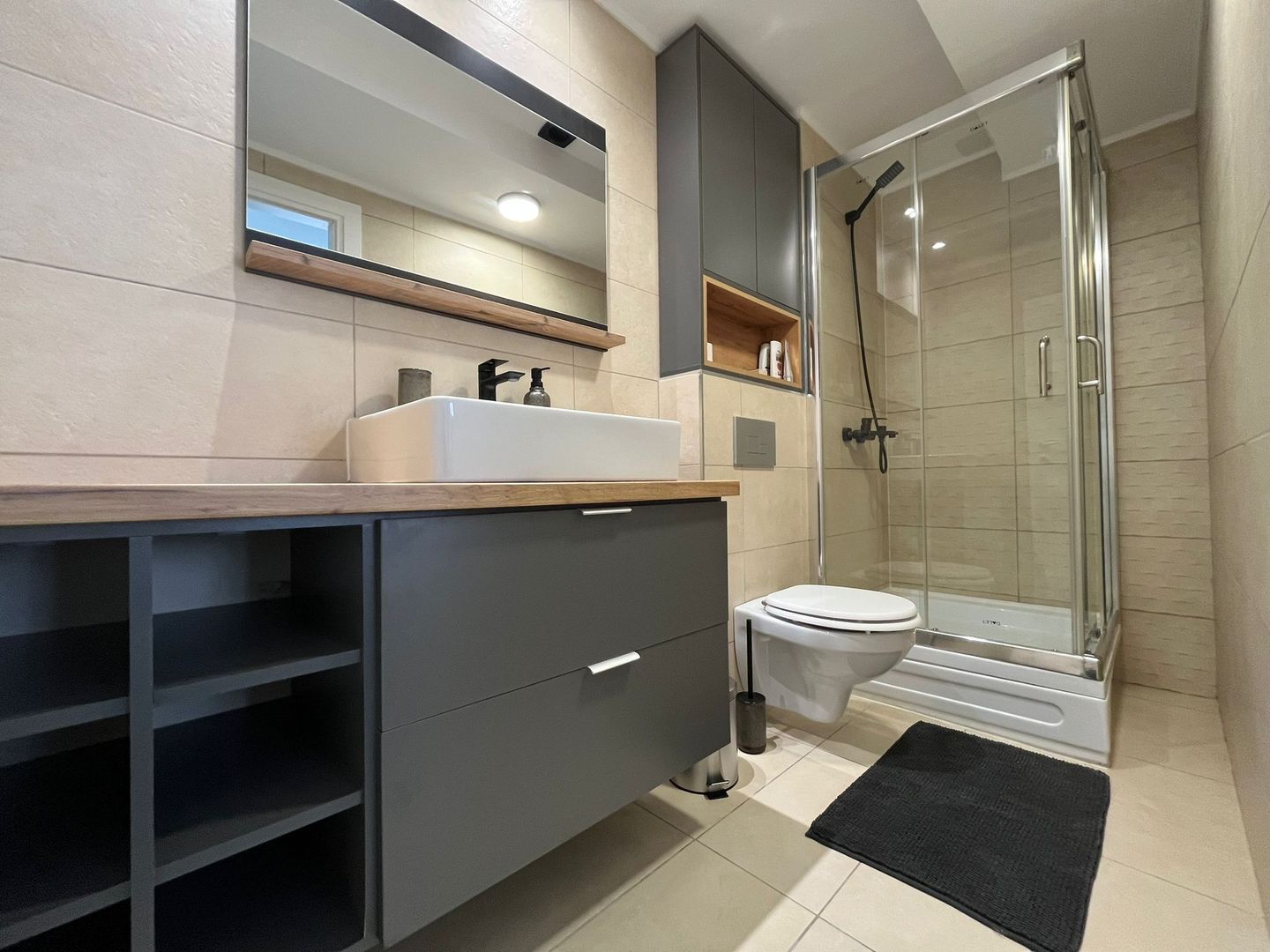 COSMOPOLIS - Apartament cu 4 camere, mobilat si utilat. - Poză 11