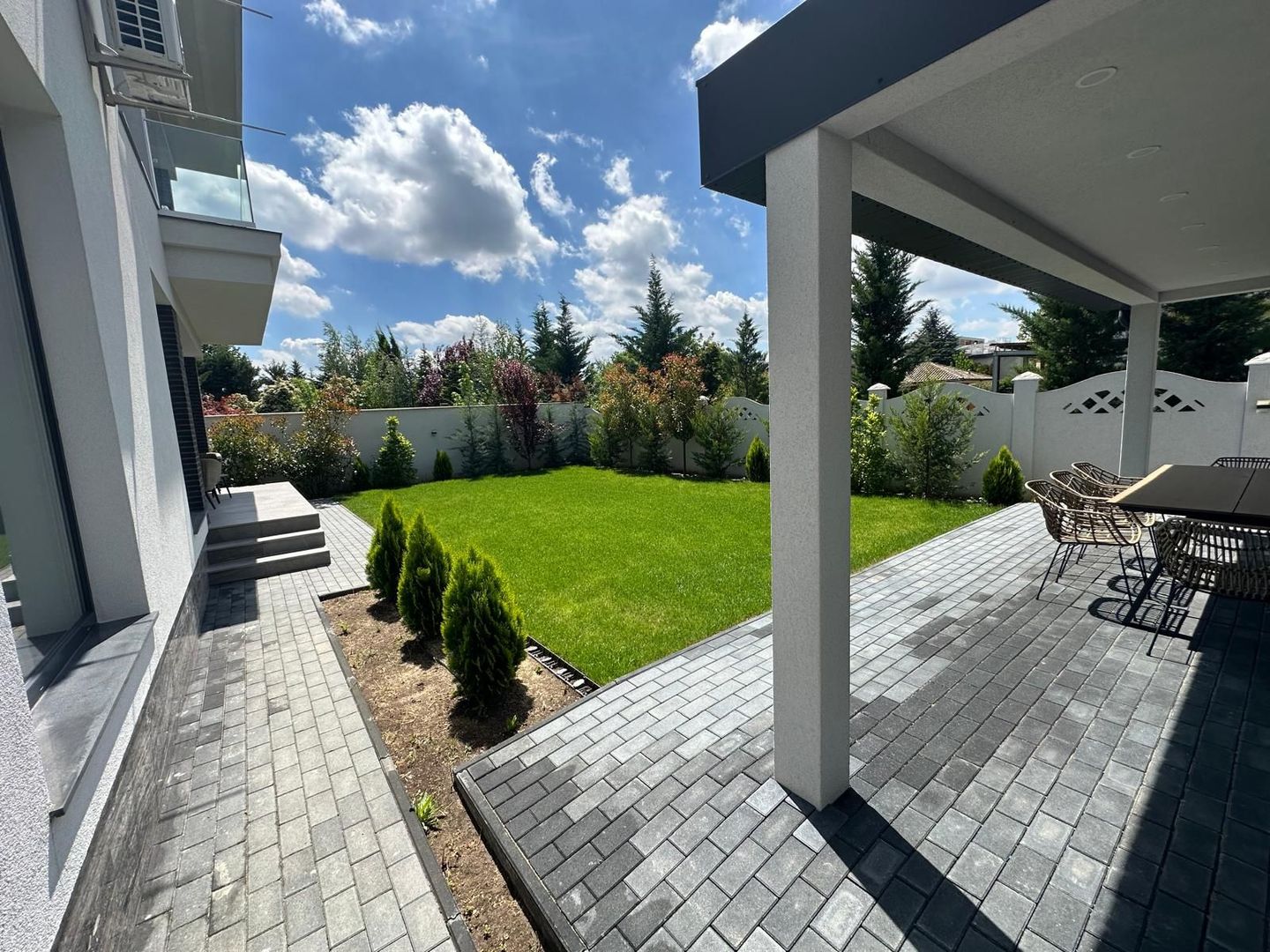 CASA MODERNA DE INCHIRIAT IN ZONA EROU IANCU NICOLAE PIPERA - Poză 13