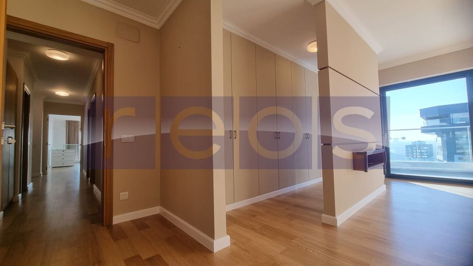 Vanzare penthouse cu view spectaculos in Complex Upground - Poză 16