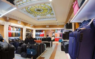 Sub mantia arhitecturala istorica a Cetatii Timisoarei, Spatiu comercial - Poză 10