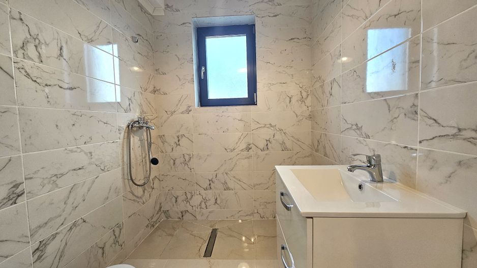 Apartament cu 3 camere de vanzare Ovidiu Constanta parcare inclusa - Poză 7
