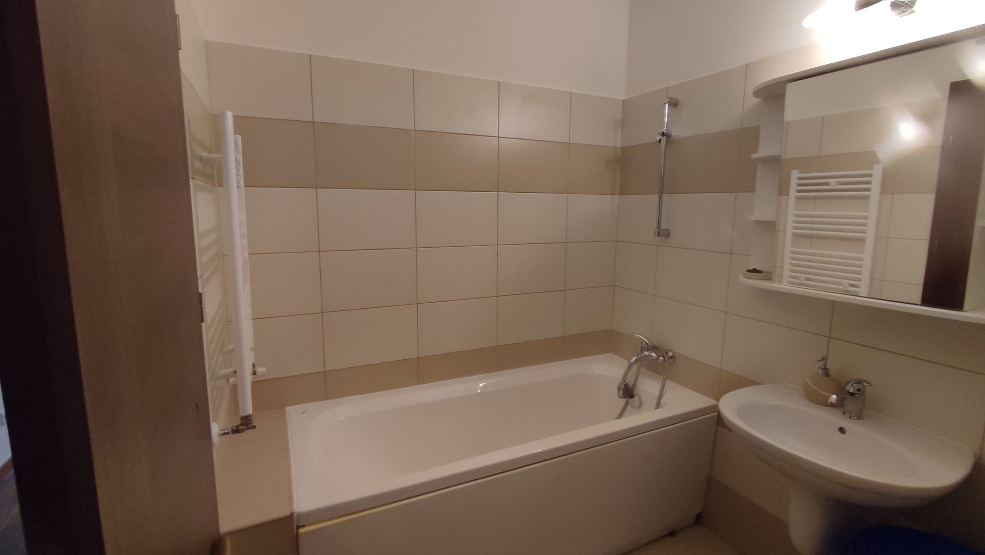 Ocazie- apartament cu 3 camere pe 2 nivele la 5 minute de Iulius Mall - Poză 7