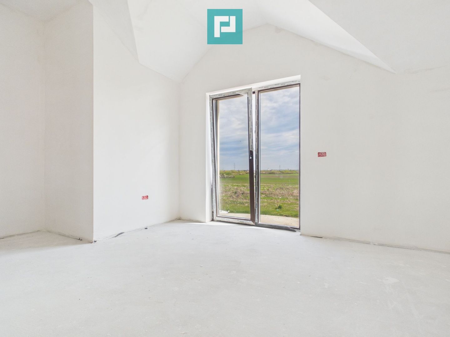 Duplex spațios 102 mp utili, teren 350mp in Covaci - Poză 26