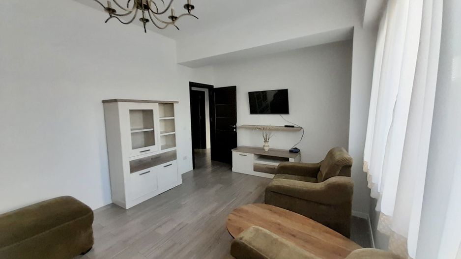 APARTAMENT LA PRIMA INCHIRIERE CU CURTE - Poză 2