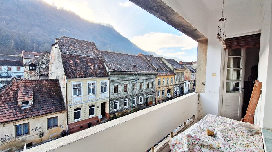 In Centrul Istoric al Brasovului apartament 100mp, vedere panoramica Comision 0! - Poză 18