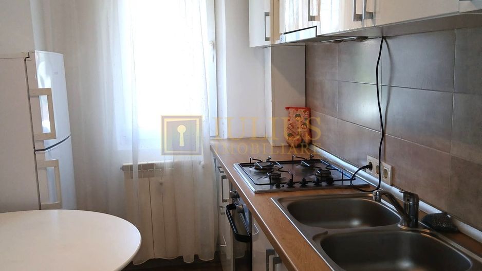 Apartament cu 3 camere in Complexul Studentesc - Poză 10