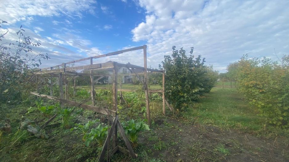 Vanzare casă cu teren generos în Săcueni, la 15 minute de Târgoviște - Poză 19