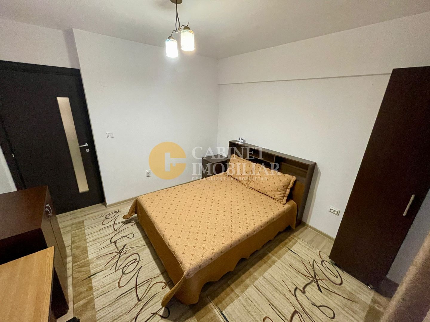 Poitiers/Bucium - Bloc Nou - 2 Camere Decomandat - Etaj Intermediar - Poză 3