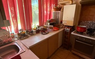Ap 3 camere 60 mp + curte 18 mp și loc de parcare - Poză 13