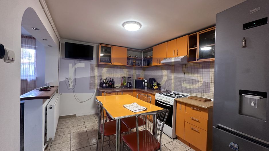 | CASA 5 CAMERE +CURTE | SOSEAUA CHITILEI | TRAMVAI MARMUREI-500 METRI - Poză 11