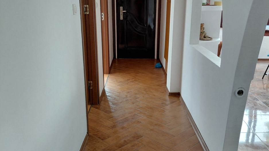 Casa P+1 zona Traian cu vedere la Brates - Poză 11