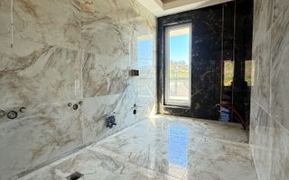 Vilă nouă în Barnova, 216 mp utili, 4 dormitoare, 4 băi, garaj, teren 700 mp - Poză 5