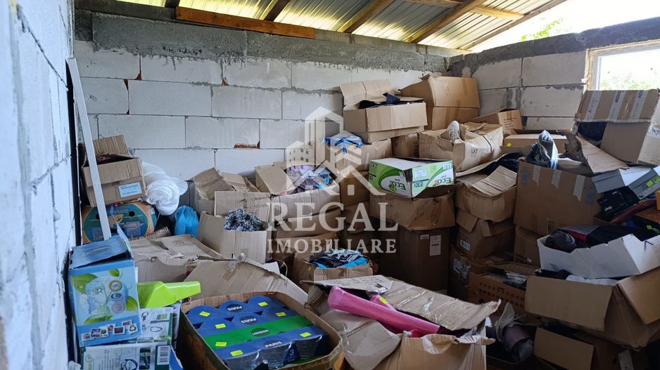 Casă la gri de vânzare – Central, 2800 mp teren - Poză 5