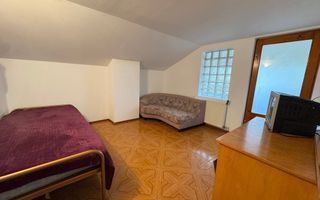 Casa + Spațiu comercial de vânzare în Onesti - Poză 7