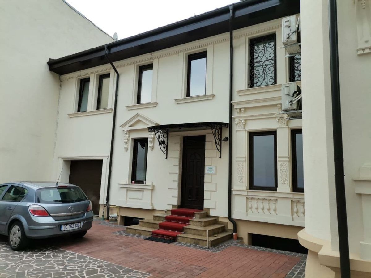 CASA 16 CAMERE FOSTA AMBASADA -CALEA VICTORIEI -6 LOCURI DE PARCARE - Poză 2