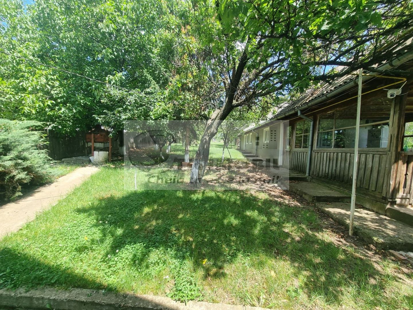 Casă pe trei niveluri, 264 mp utili + Foisor ,teren 2400 mp. - Poză 10