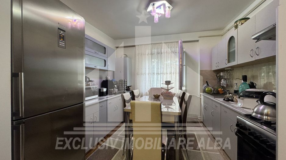 Apartament 2 camere | 56 mp | Etaj intermediar | Renovat | Cetate - Poză 3