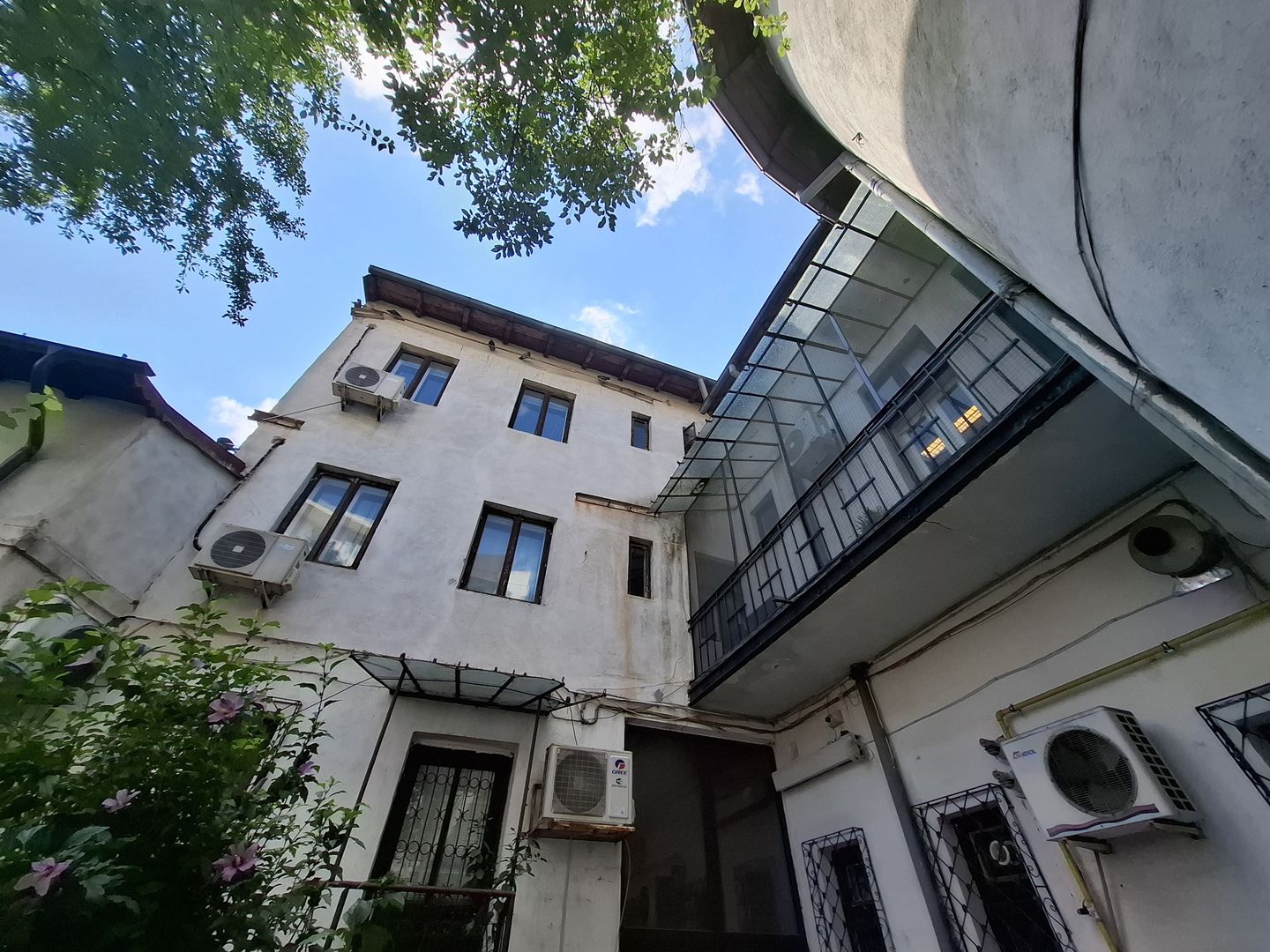 Imobil stradal 20 de camere - Eminescu - Poză 3