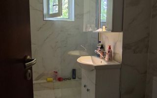 Apartament decomandat 3 camere - zona Torontalului - Poză 17