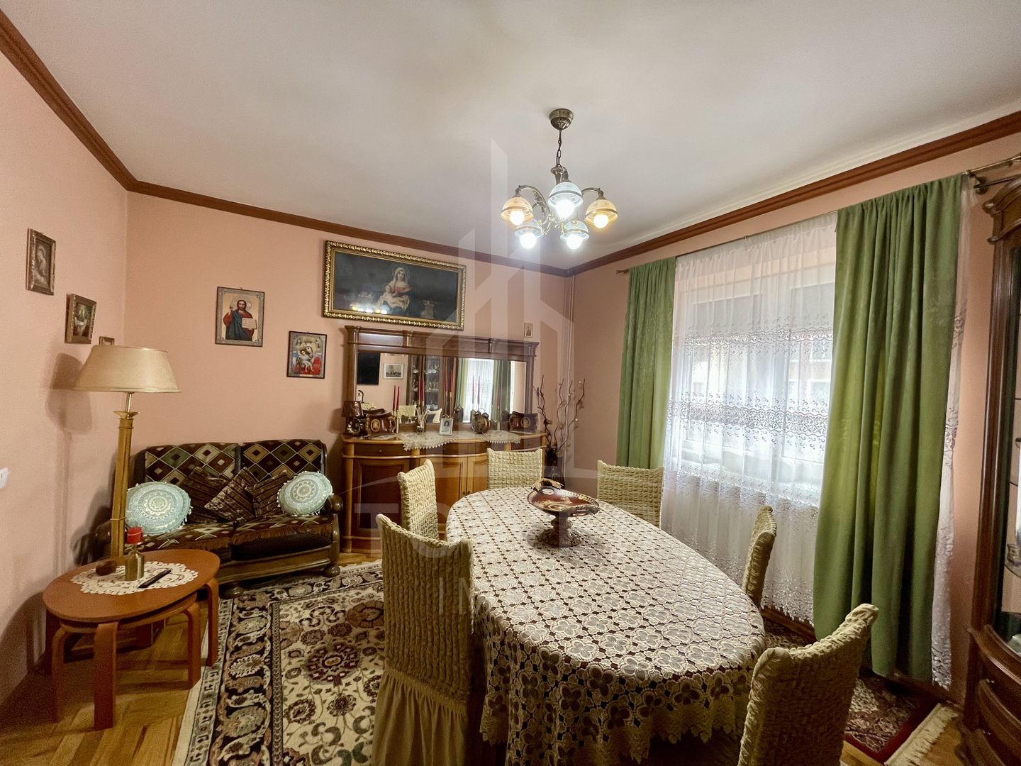 Casa spațioasă în Sibiu, cartierul Terezian – 325.000€ - Poză 2