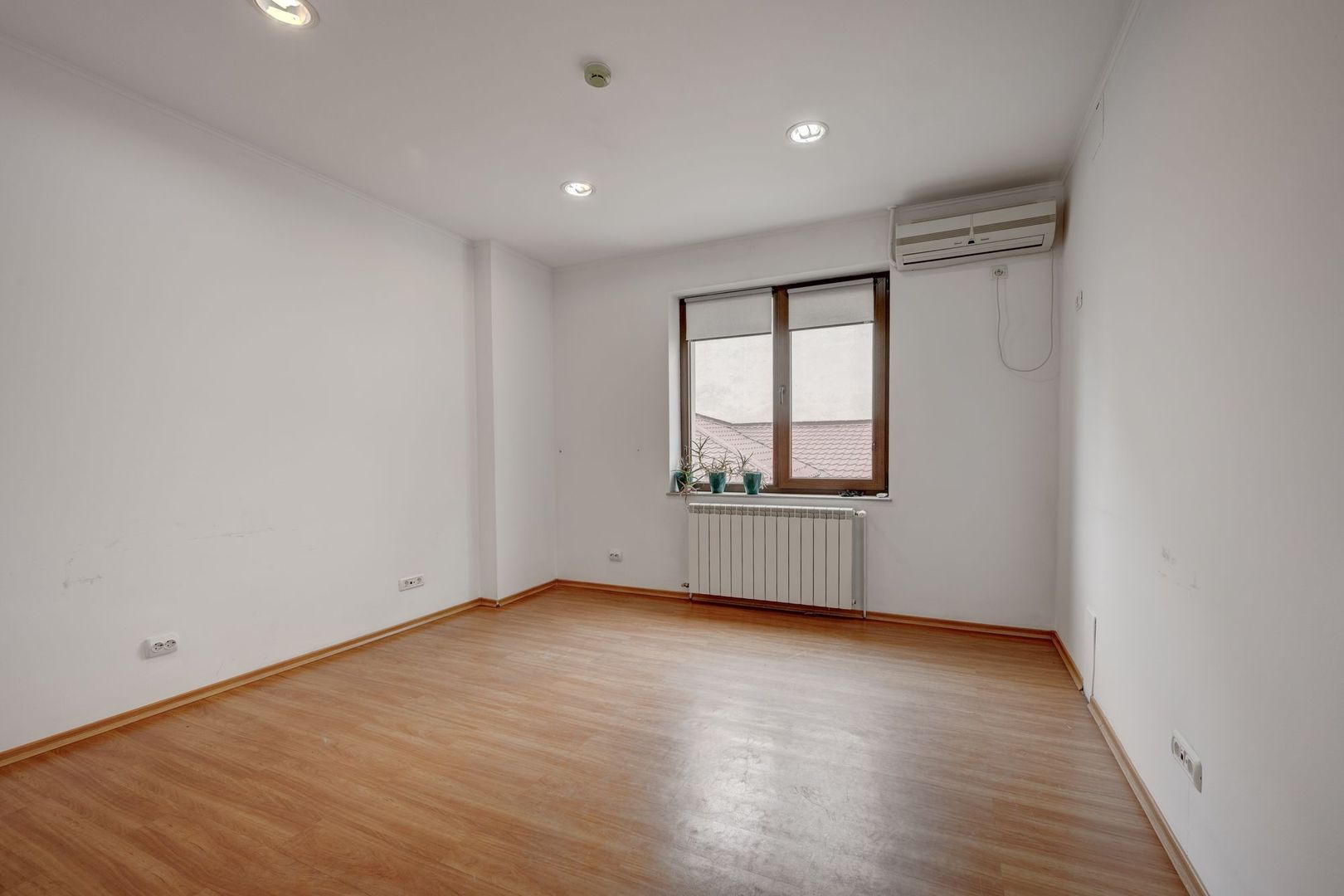 3 IMOBILE - LOT 676 MP - RECONSOLIDATE - ROMANA VICTORIEI - DOROBANTI - Poză 38