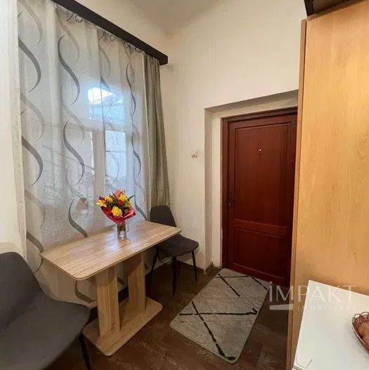 Apartament cu 2 camere de vanzare in zona ultracentrala! - Poză 3