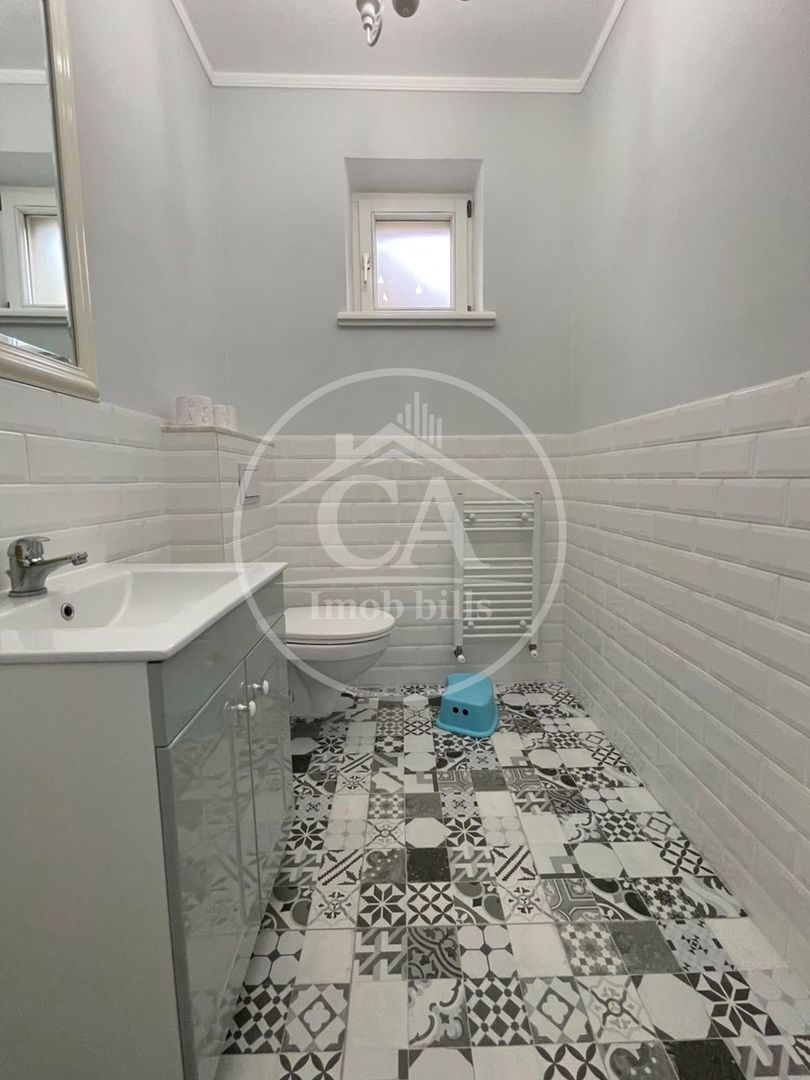 Casa de vanzare cu 10 camere in Santandrei, Bihor - Poză 12