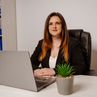 Paula Muntean - Golden Real Estate