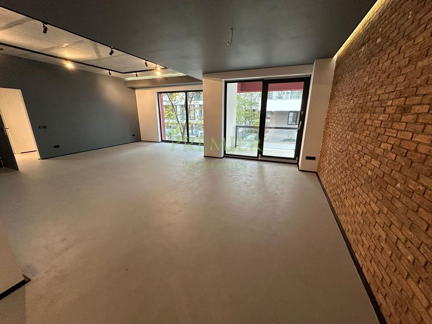 Apartament 4 camere de vânzare Herăstrău – complet renovat | curte proprie - Poză 1