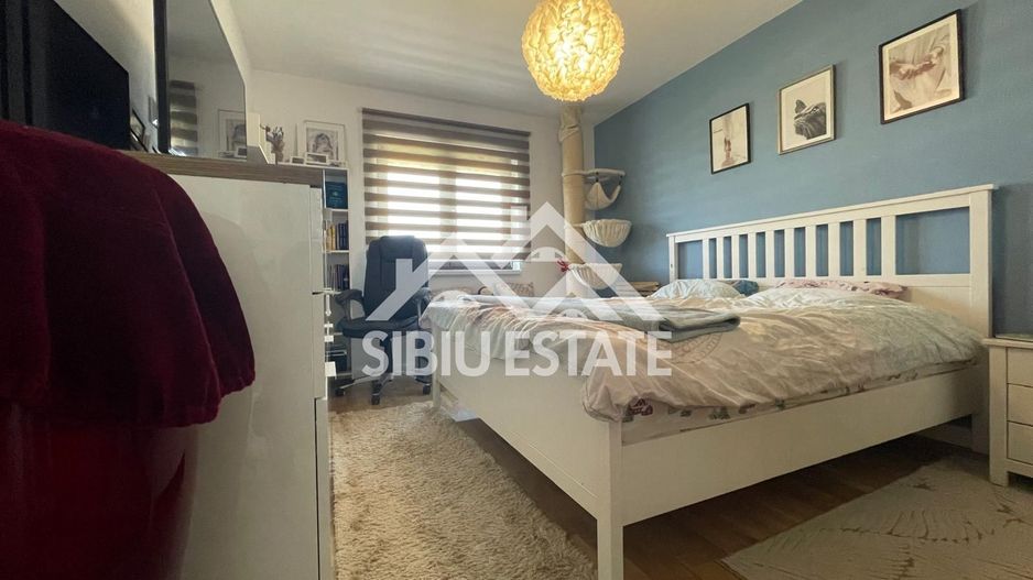 Duplex elegant cu 5 camere, 2 bai, curte in Cristian - Poză 29