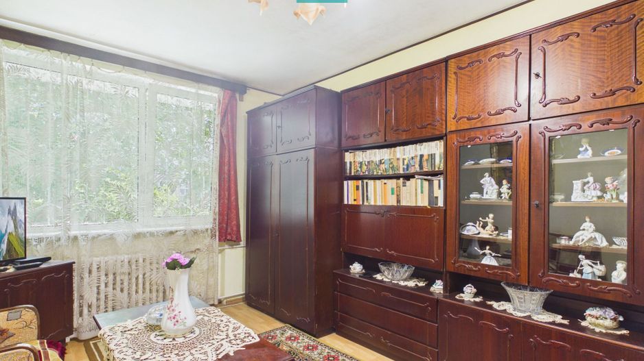: Apartament 2 camere Rogerius, parter, ideal inve - Poză 1