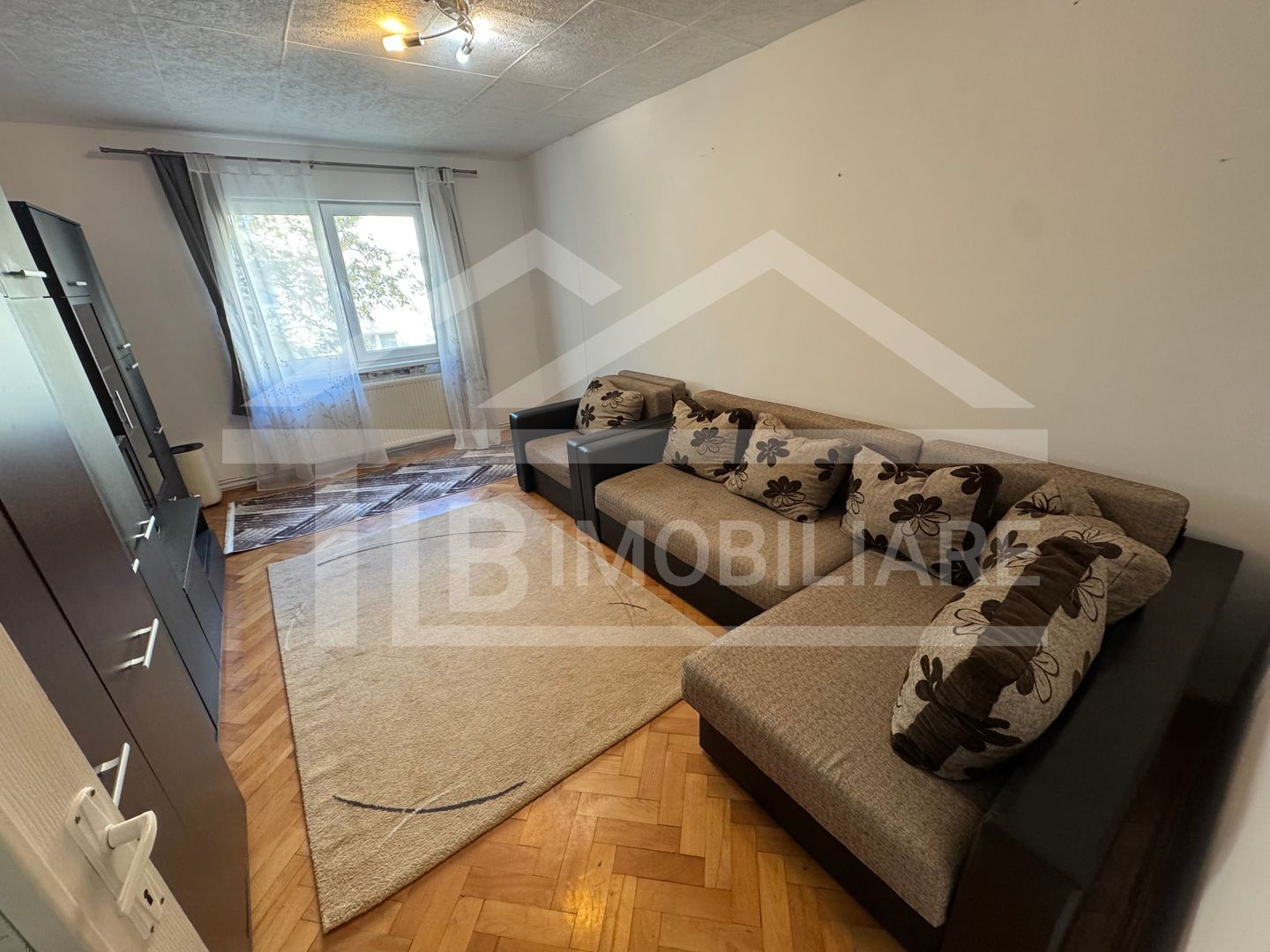 Apartament cu 3 camere, 65mp, parcare, Zona Unirii - Poză 1