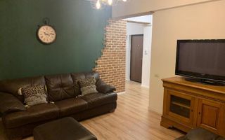 Apartament cosy 3 camere, preț avantajos, aproape de metrou - Poză 1