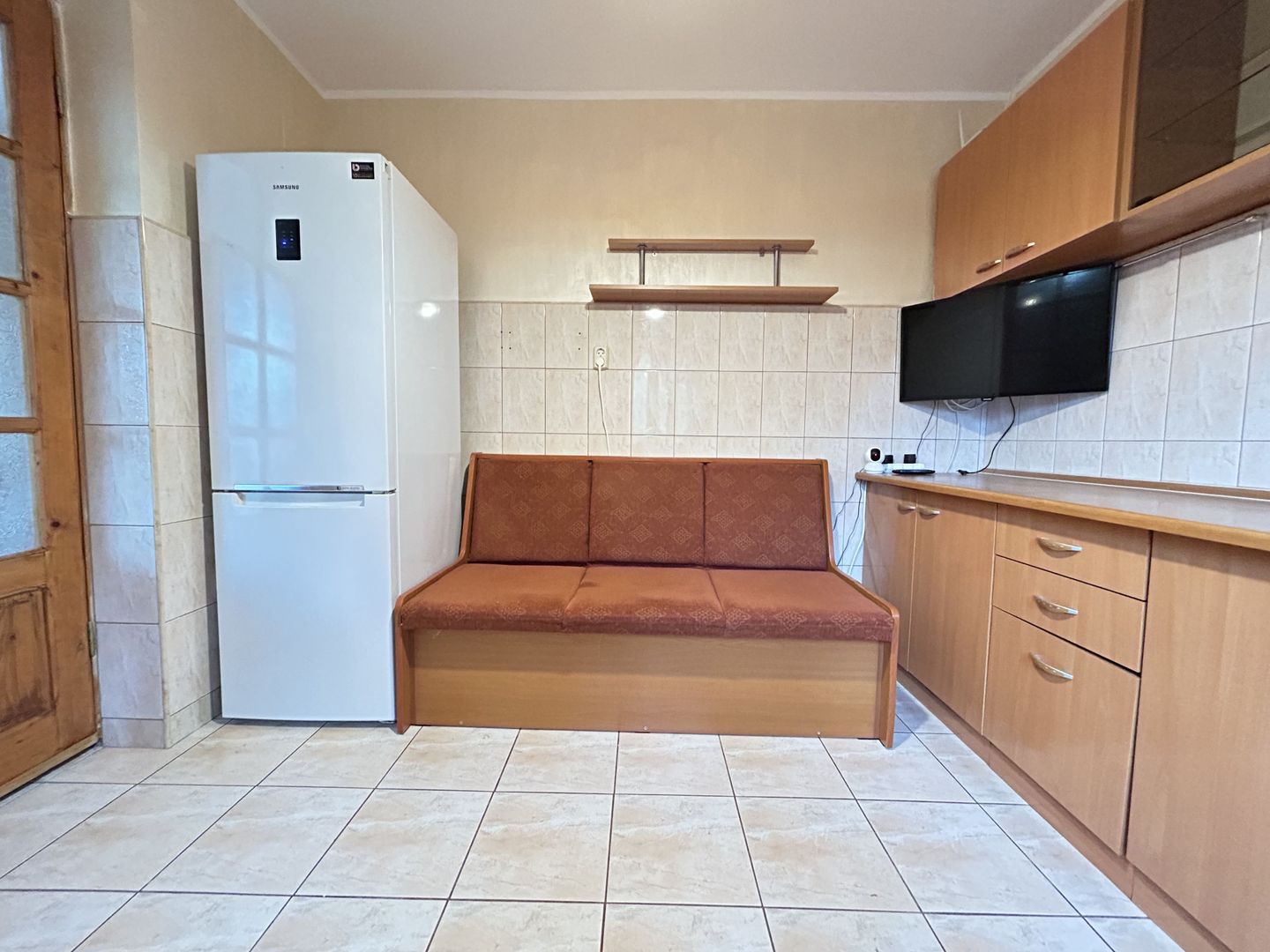 Casa P+1 BCA 4 camere Cartier KM5 strada Fantanele - toate utilitatile - Poză 4