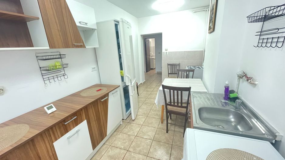 Apartament 2 Camere De Inchiriat | Decomandat | Central | The Office | Etaj 3/4 - Poză 8