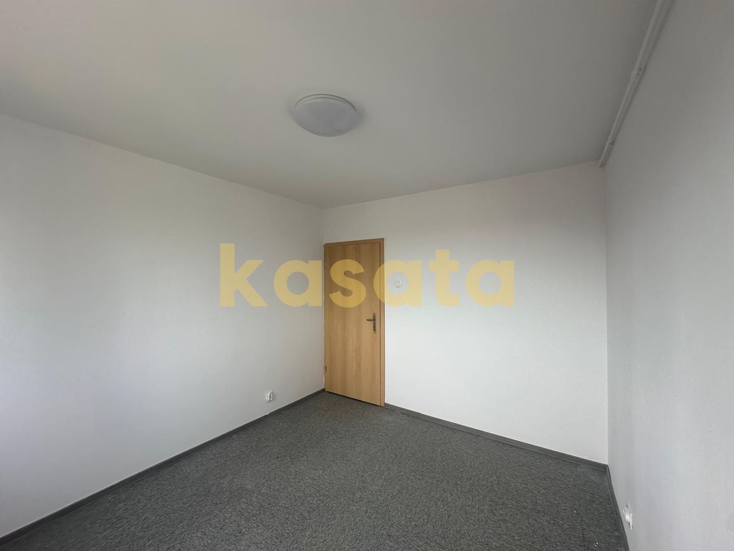 Apartament 2 camere decomandat, renovat complet - Poză 2